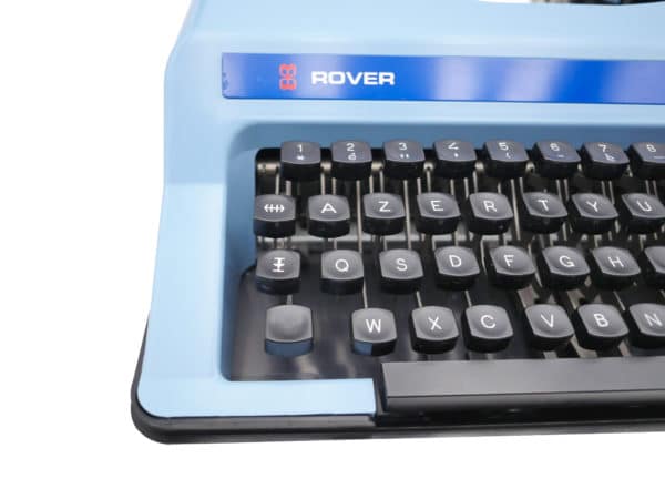 Machine à écrire Rover Primavera Bleue pastel révisée ruban neuf