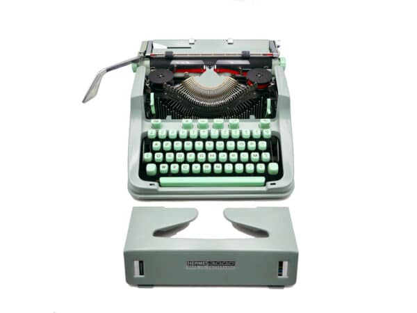 Machine à écrire Vintage Hermes 3000 révisée ruban neuf 1967