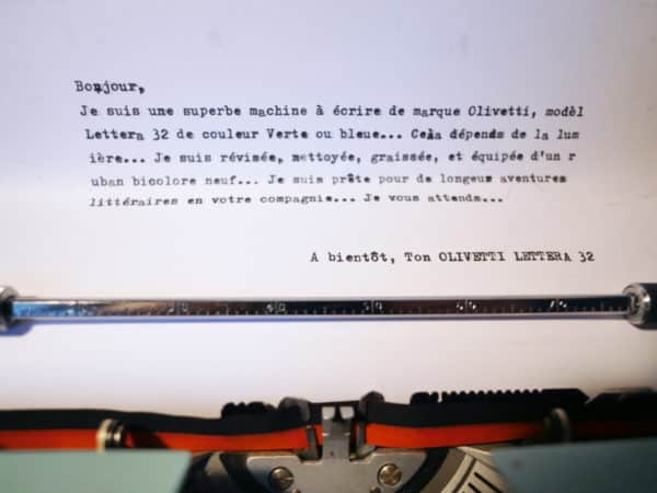 Olivetti Lettera 32 Bleu révisée ruban neuf #iconic
