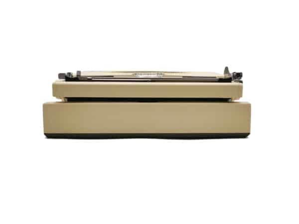 Machine à écrire Gracia de Luxe révisée ruban neuf