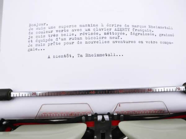 Machine à écrire Rheinmetall Verte vintage révisée ruban neuf '60