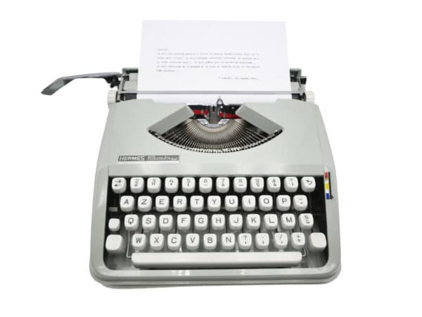 Machine à écrire Hermes baby Vert Tilleul révisée ruban neuf