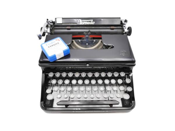Pate nettoyante des caractère des machine à écrire