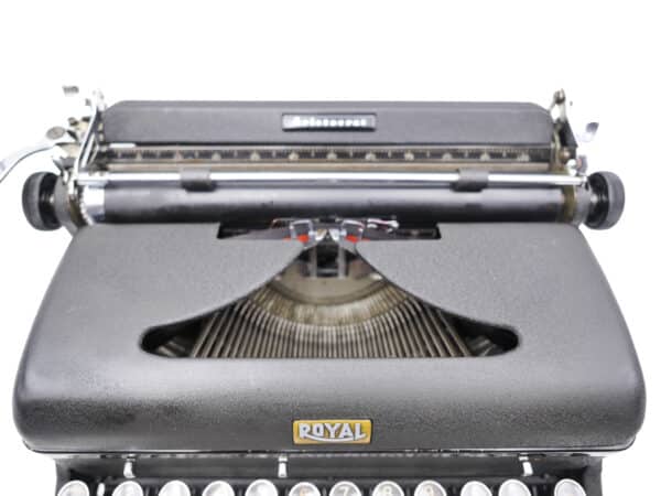 Machine à écrire Royal Aristocrat révisée ruban neuf