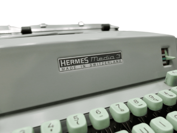 Hermes Media 3 vert tilleul vintage révisée ruban neuf