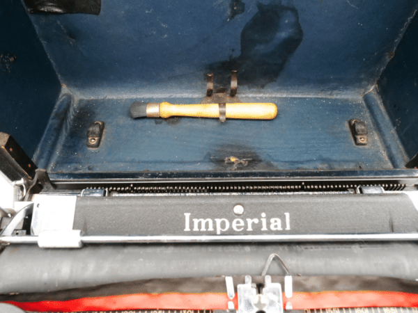 Imperial The Good Companion Model T noire matte révisée ruban neuf